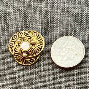 Tacoa Lovers Knot Brooch Pin 1 In Gold Mother Of Pearl Victorian Vintage Retro
